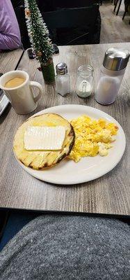 Arepa with scrambled eggs