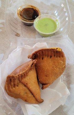 Vegetable samosa was 2.5/5