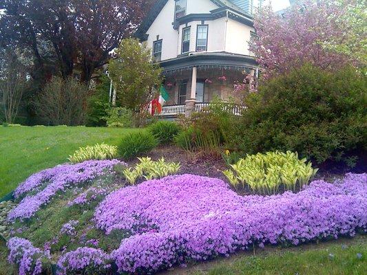 Gardens at Classic Victorian Estate Inn