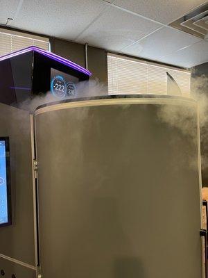 Cryo chamber