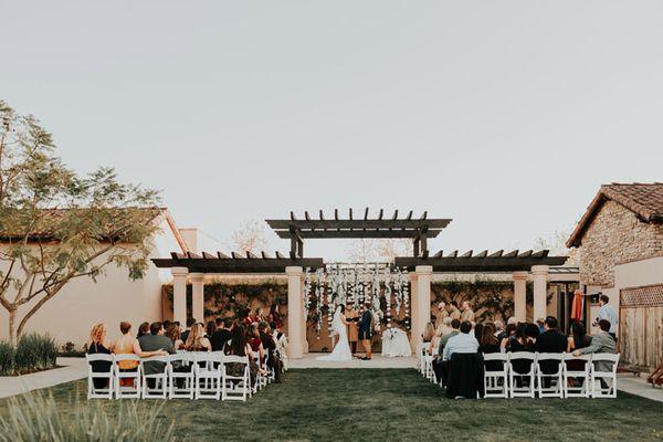 Enjoy the building's natural beauty and luxe styling that sets a marvelous setting to every ceremony.