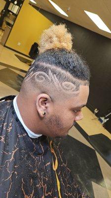 Mid fade with design