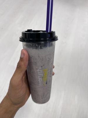 The best build smoothie I have ever had. Spinach, banana, blue berries, strawberries, and vanilla protein powder 22oz, must have