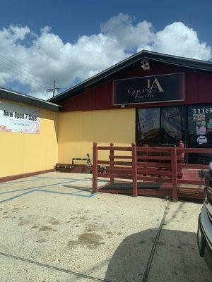 Honduran Restaurant.... Small but busy...