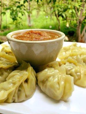 Momos