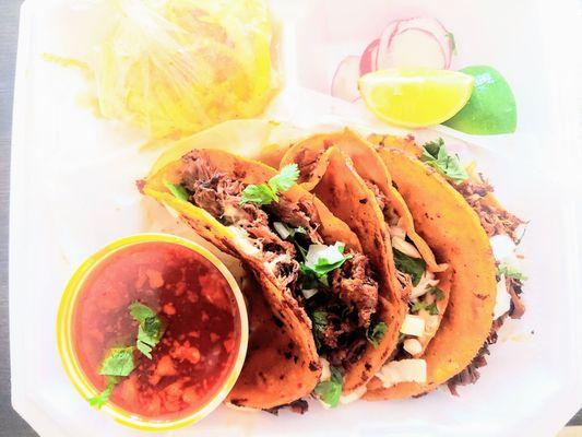 Birria tacos (only available Thursday/Saturday)