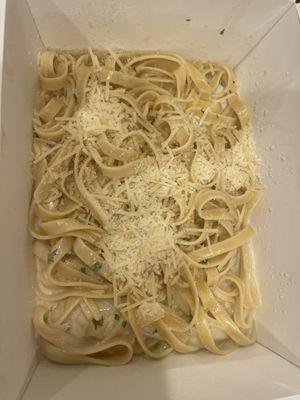 Fettuccine Alfredo