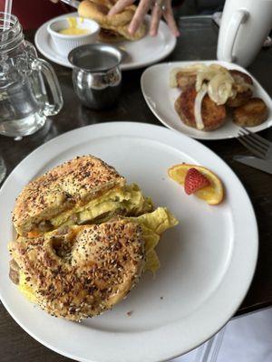 Bagel egg and cheese