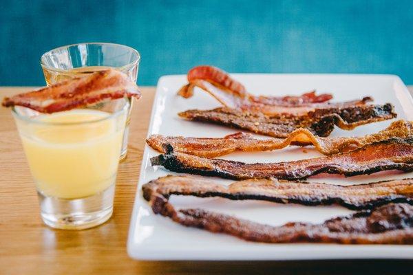 The bacon flight features six flavors of bacon