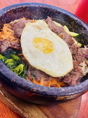 Dol Sot Bi Bim Bap (Beef)