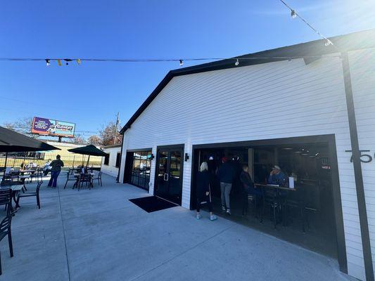 I like the garage doors open