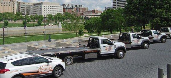 Reliable Towing and Services specializes in towing services, roadside assistance, and buying junk cars.