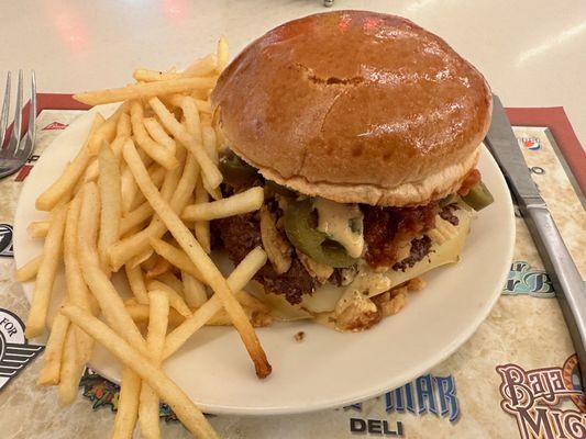 Jalapeño crunch steakburger.