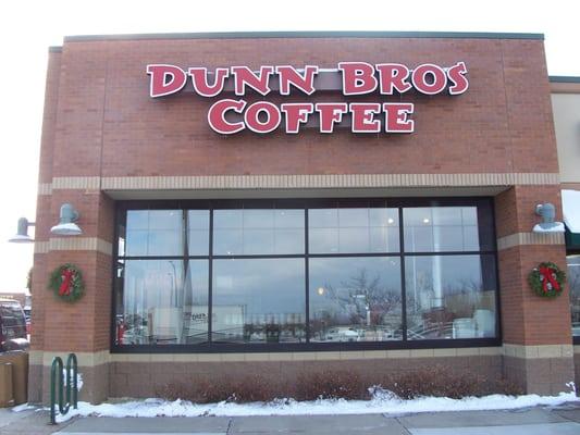 Dunn Bros features plenty of seating, convenient parking, panoramic windows, tech bar and a fireplace.