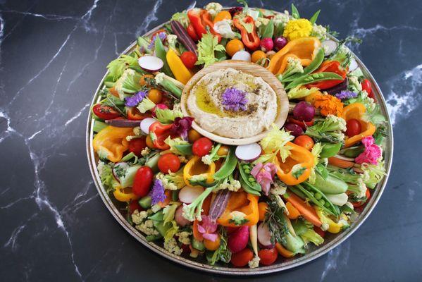 Crudités board with hummus