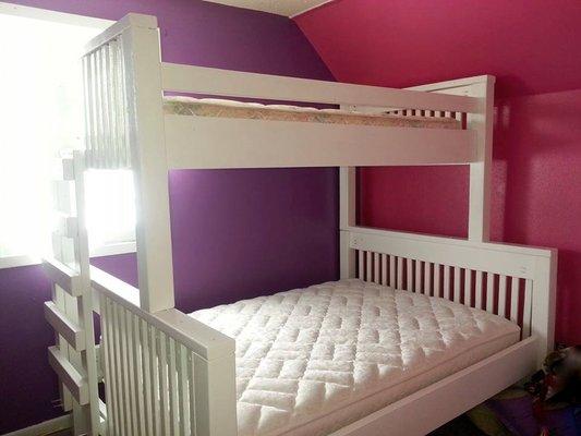 Twin over queen bunk bed