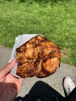 $2 croissant