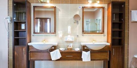 4 Tips on Mixing Metals in the Bathroom Perfectly