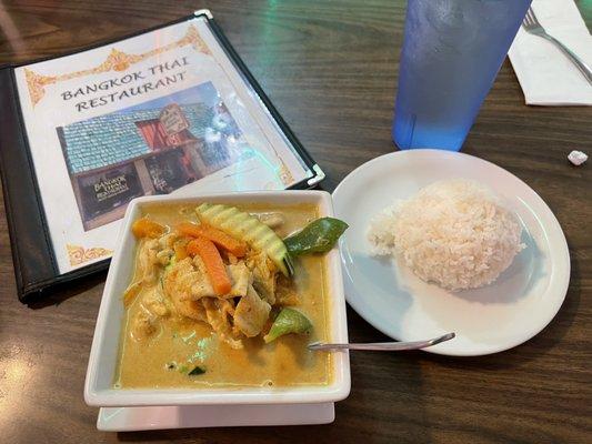 DELICIOUS pumpkin curry with steamed rice