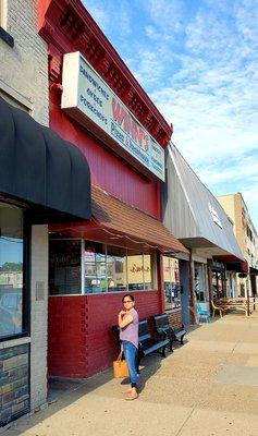 Pizza Sauce Red Storefront