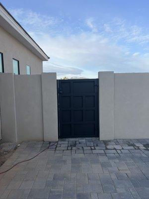 Custom fabricated modern gate