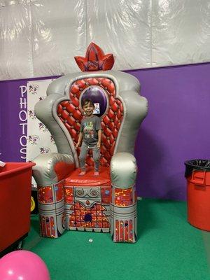 The inflatable chair for present opening