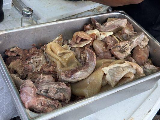 Pig skin, pig stomach, beef tongue, etc.