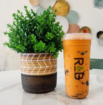 Thai Black Milk Tea w/ Grass Jelly!!