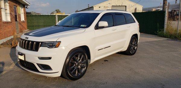 Jeep Grand Cherokee came in for a wash and wax with interior cleaning.