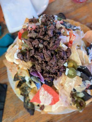 Macho Nachos w/ Carna Asada