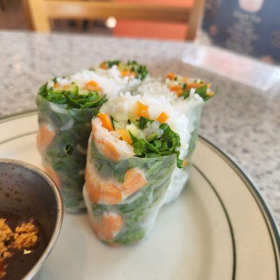 Summer roll with shrimp