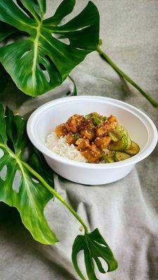 Macadamia Chicken Bowl