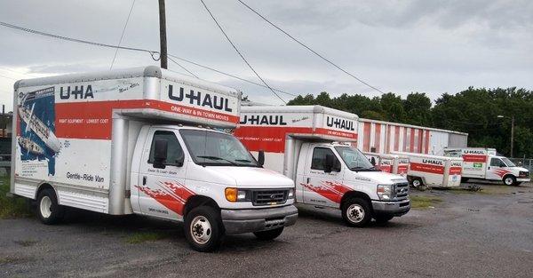 We rent uhauls and are one of the only ones open on Sunday!