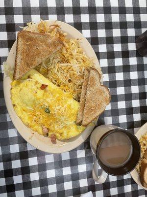 Breakfast Omelette at Mel's Diner, Prairie Grove, AR.