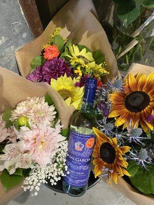 Fun Friday Special Flowers & Wine $20