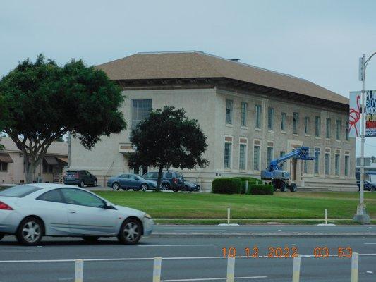 One of the many older buildings that you may see as you take the bus into the valley.