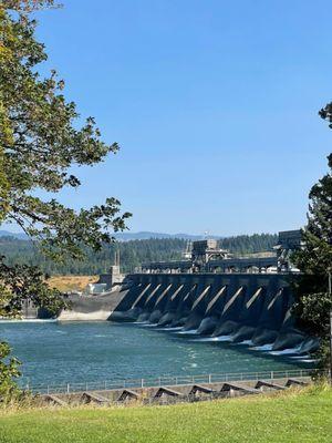 Bonneville Dam visitor center