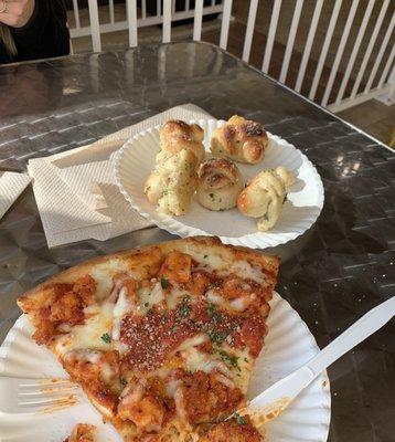 Parm Chicken Pizza & Garlic knots