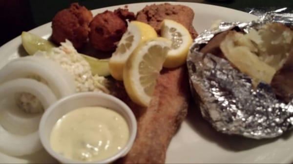 All this for $5.99 at lunch.   Great catfish.