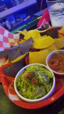 Guac was on point and possibly the best balanced salsa I've had in Vero Beach