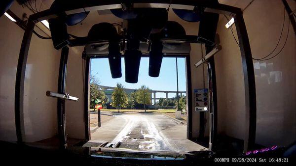 Time stamped dash cam photo #1 showing Express car wash and not the Ultimate wash on my membership. Full video available.