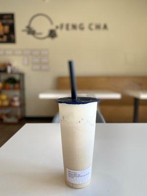 Earl grey milk tea with sea salt foam