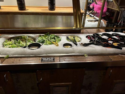 Salad bar - fresh!