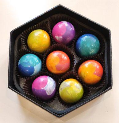 Yes, these are really chocolates.  So pretty!