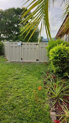 PVC shadowbox fence