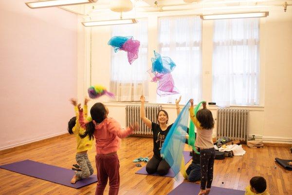 Our music and movement class - MŪVE - in our Chelsea location