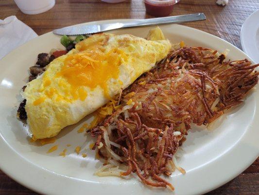 Western omelet with hashbrowns