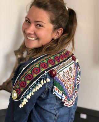 Unique jean jackets by Amy Detmer. Cute, Cute, Cute.