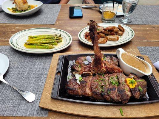 Porterhouse steak for 2, with asparagus and fingerling potatoes.