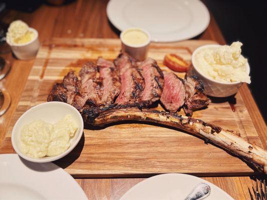 Tomahawk Steak